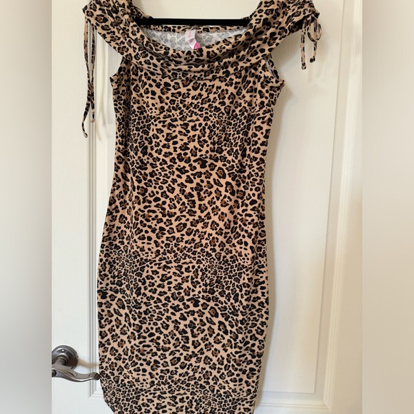 No boundaries, Cheetah Print, Off the Shoulder, Dress - Picture 1 of 6